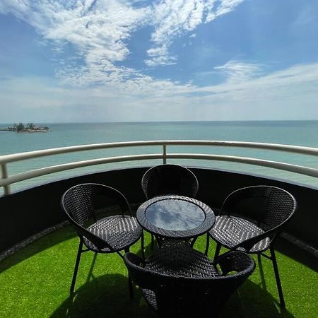 The Arena Tanjung Tuan Port Dickson Apartment Exterior photo