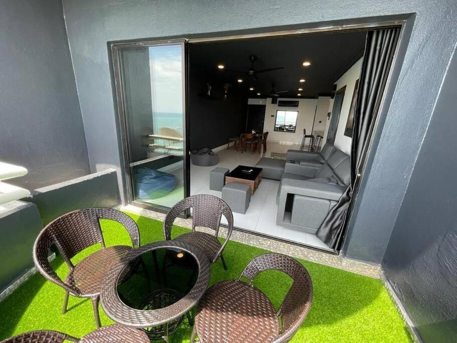The Arena Tanjung Tuan Port Dickson Apartment Exterior photo