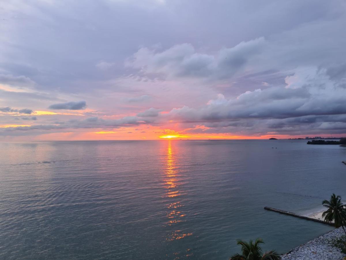 The Arena Tanjung Tuan Port Dickson Apartment Exterior photo